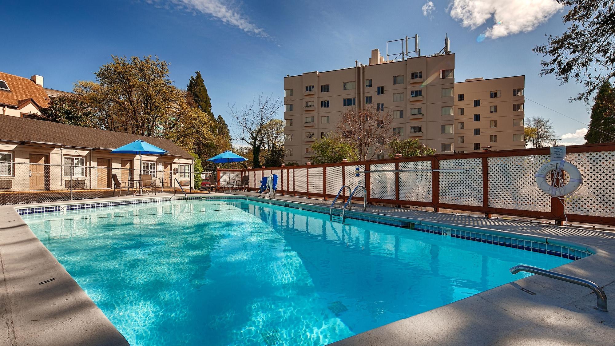 Travelodge By Wyndham Eugene Downtown/University Of Oregon Exterior photo