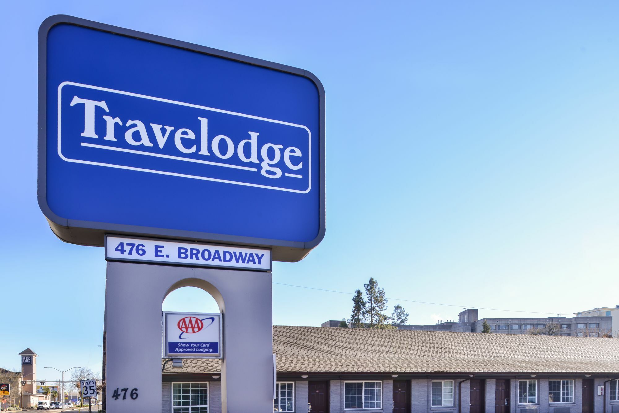 Travelodge By Wyndham Eugene Downtown/University Of Oregon Exterior photo